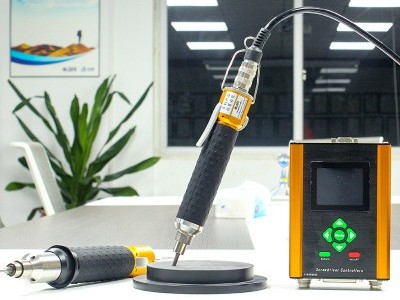 伺服電批加上機(jī)器人視覺，究竟是什么效果？-堅豐股份